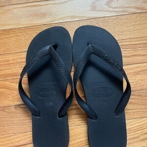 Havaianas Black Rubber Flip Flops